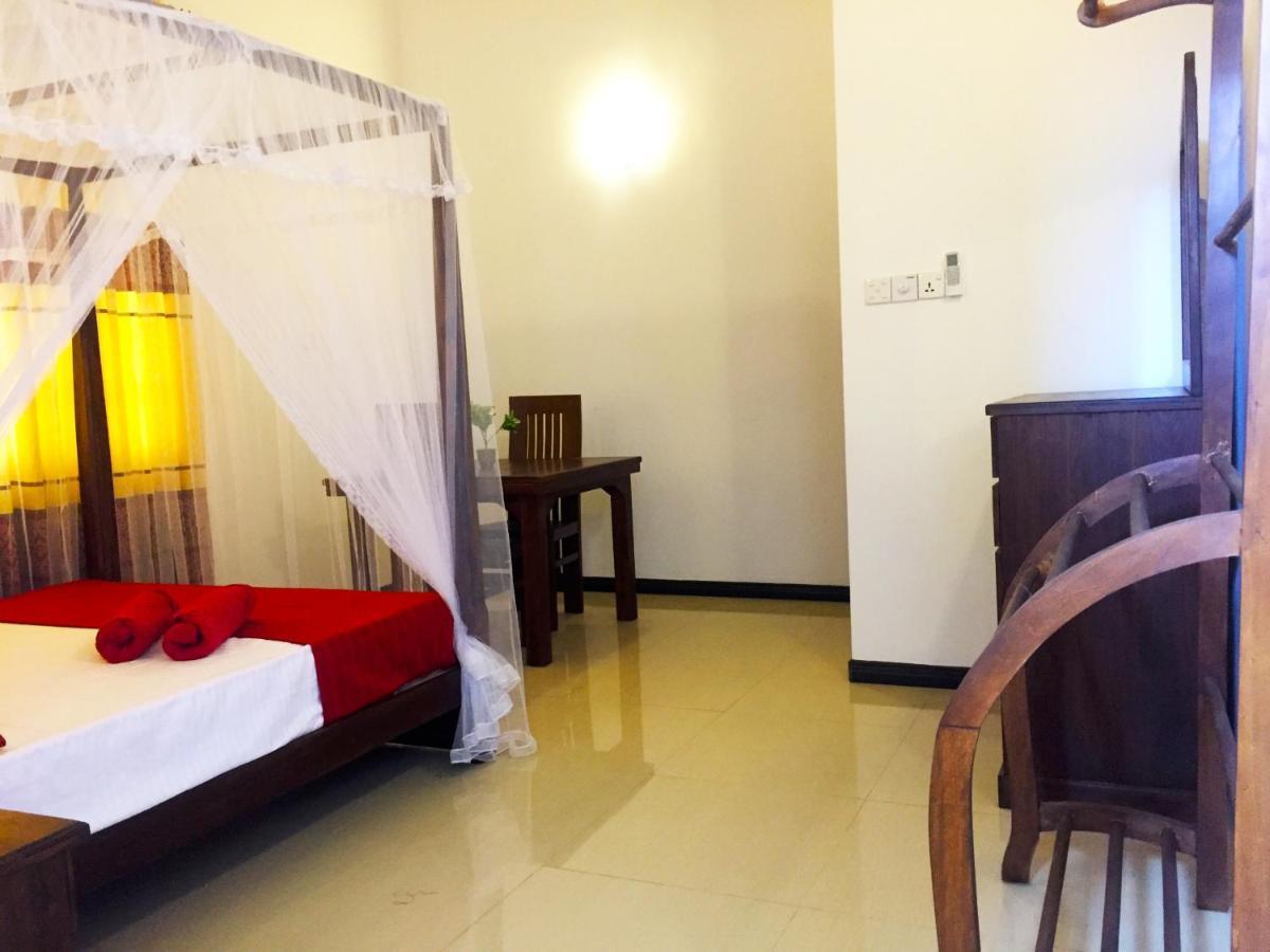 Beach Breeze Weligama Exterior foto